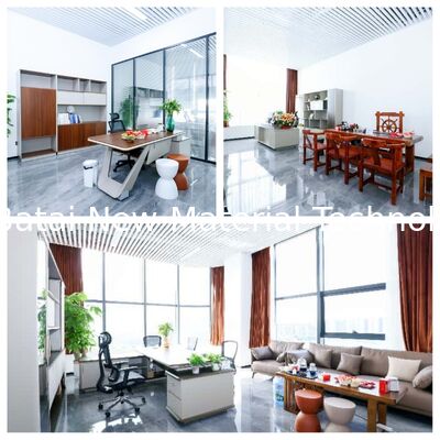 Transparent White Solid Gloss Wax With Melting Point 75℃ And Form Film